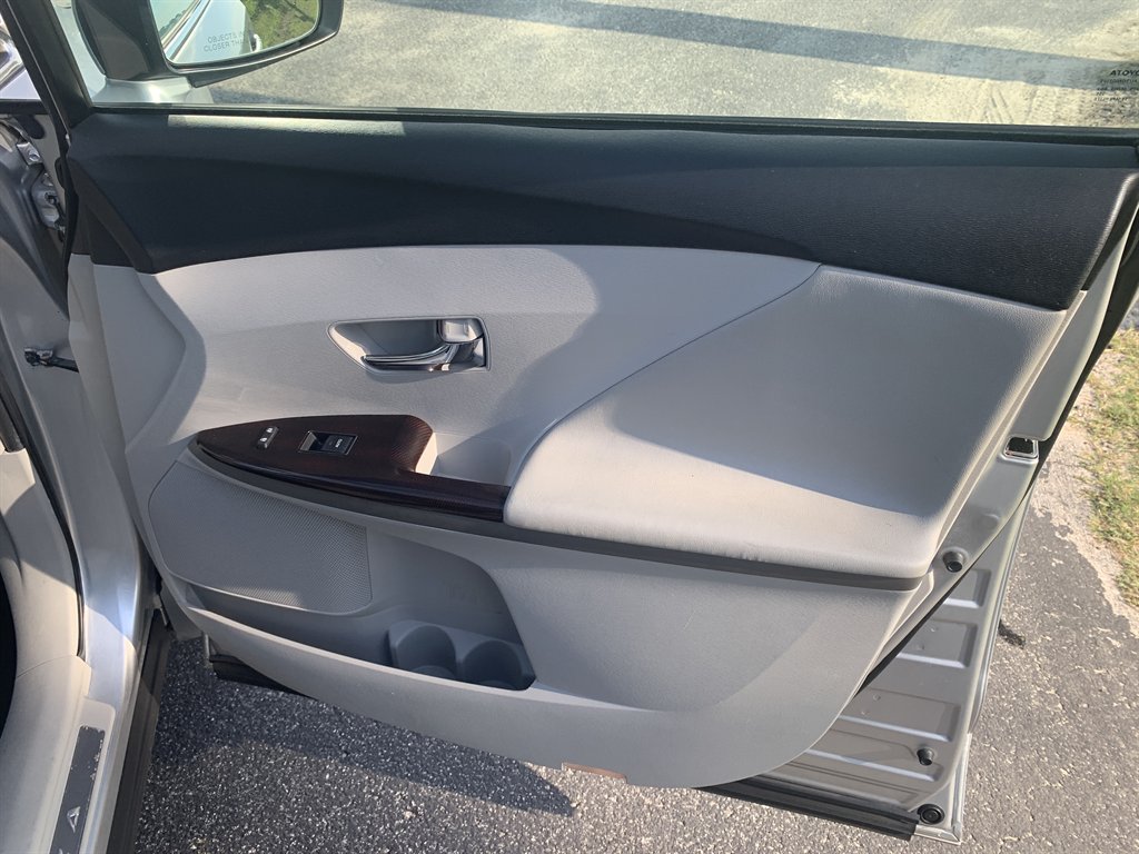 2009 Toyota Venza - $7,995