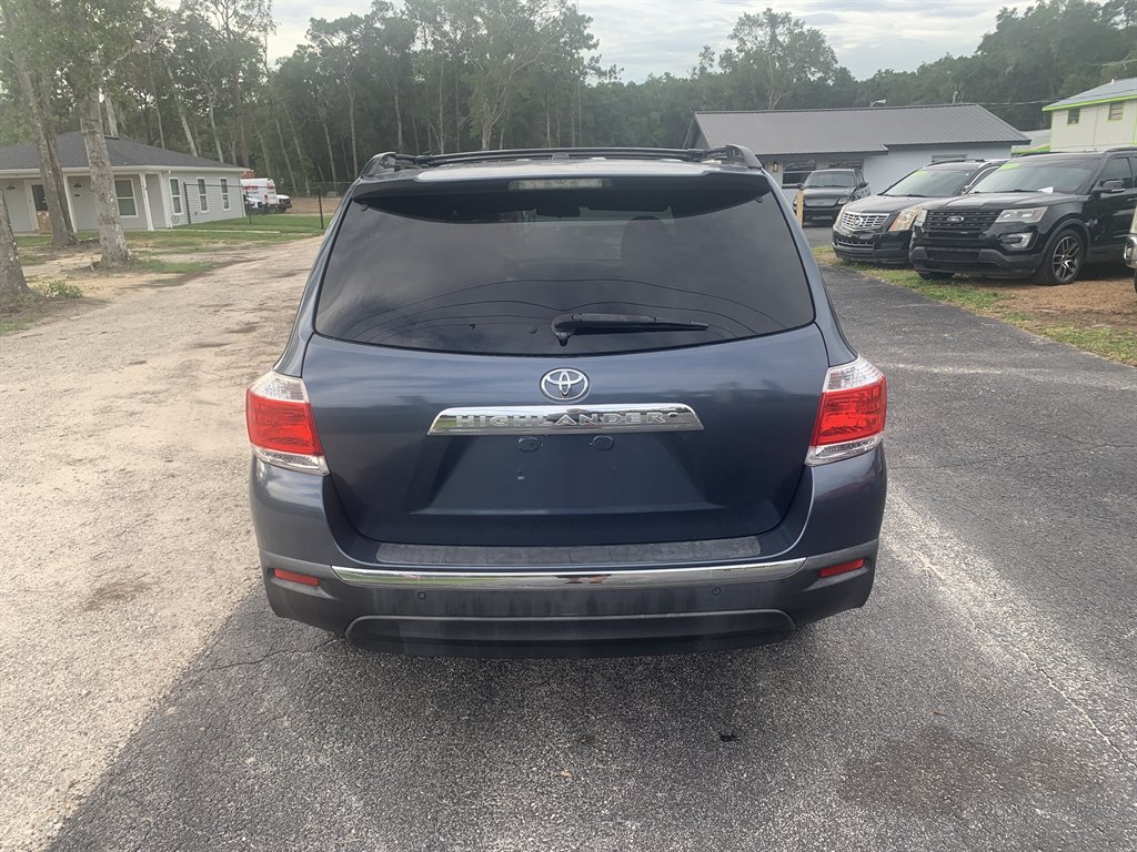 2012 Toyota Highlander - $8,995