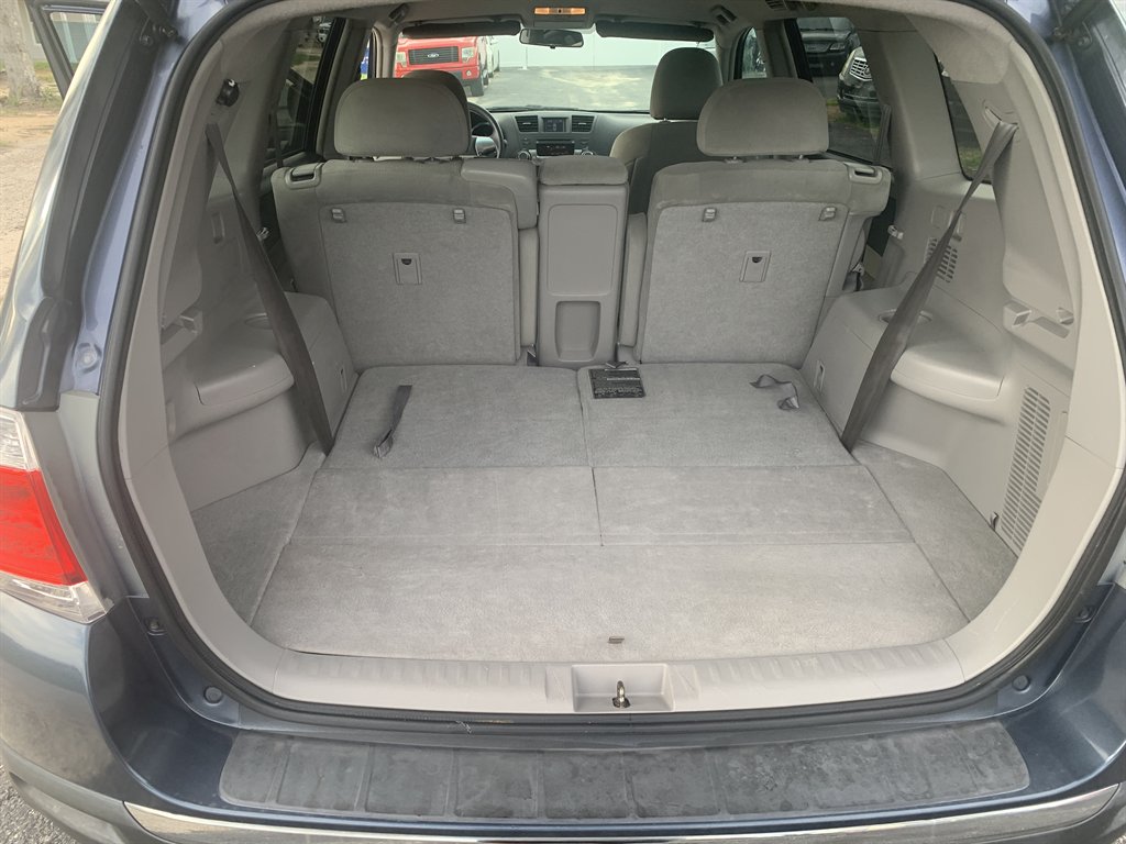 2012 Toyota Highlander - $8,995