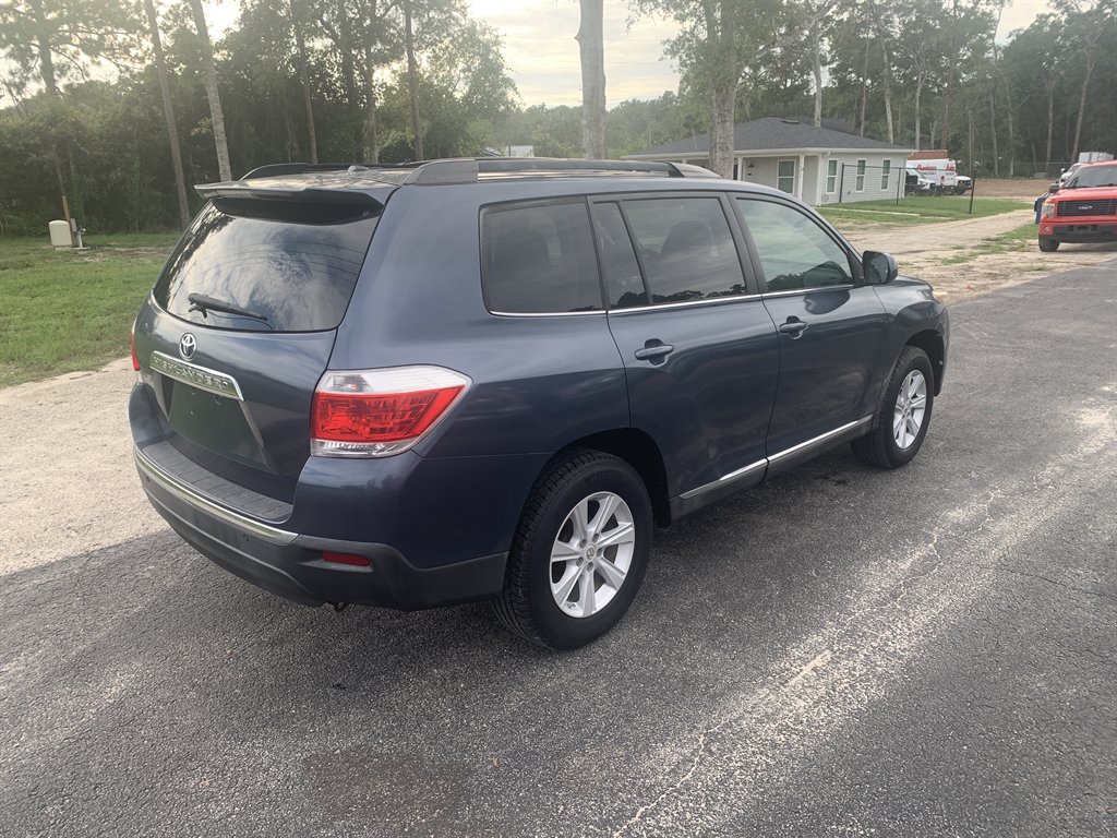 2012 Toyota Highlander - $8,995