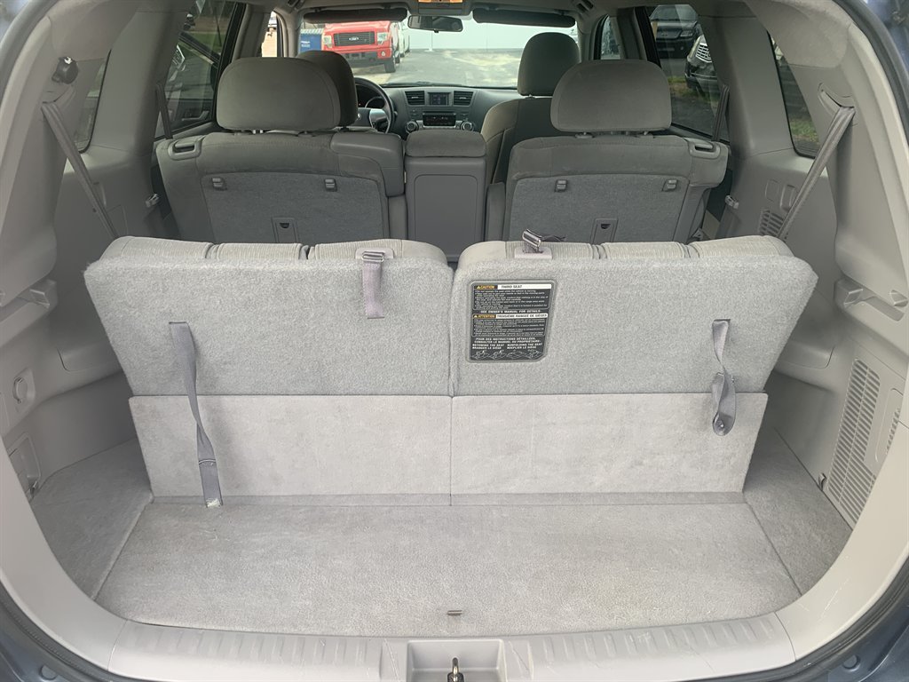 2012 Toyota Highlander - $8,995