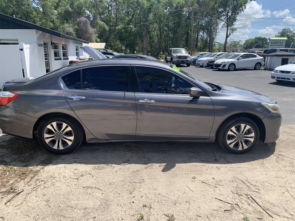 2013 Honda Accord - $5,995