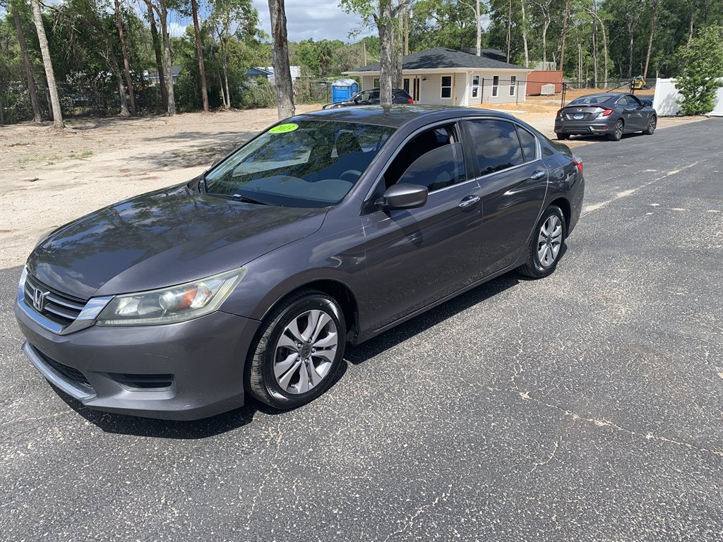 2013 Honda Accord - $5,995