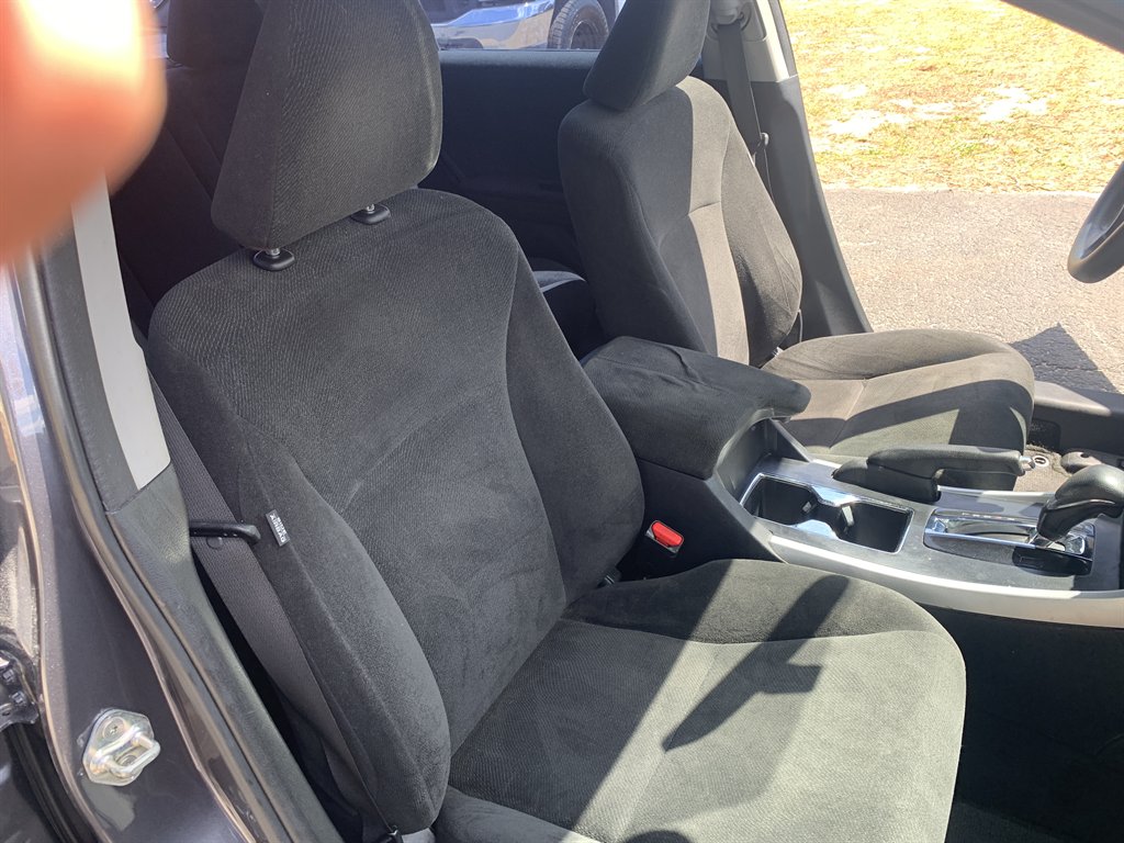 2013 Honda Accord - $5,995
