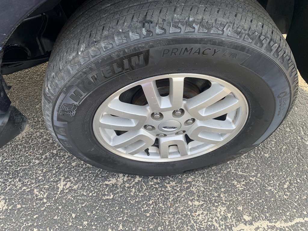 2013 Ford Expedition - $6,995
