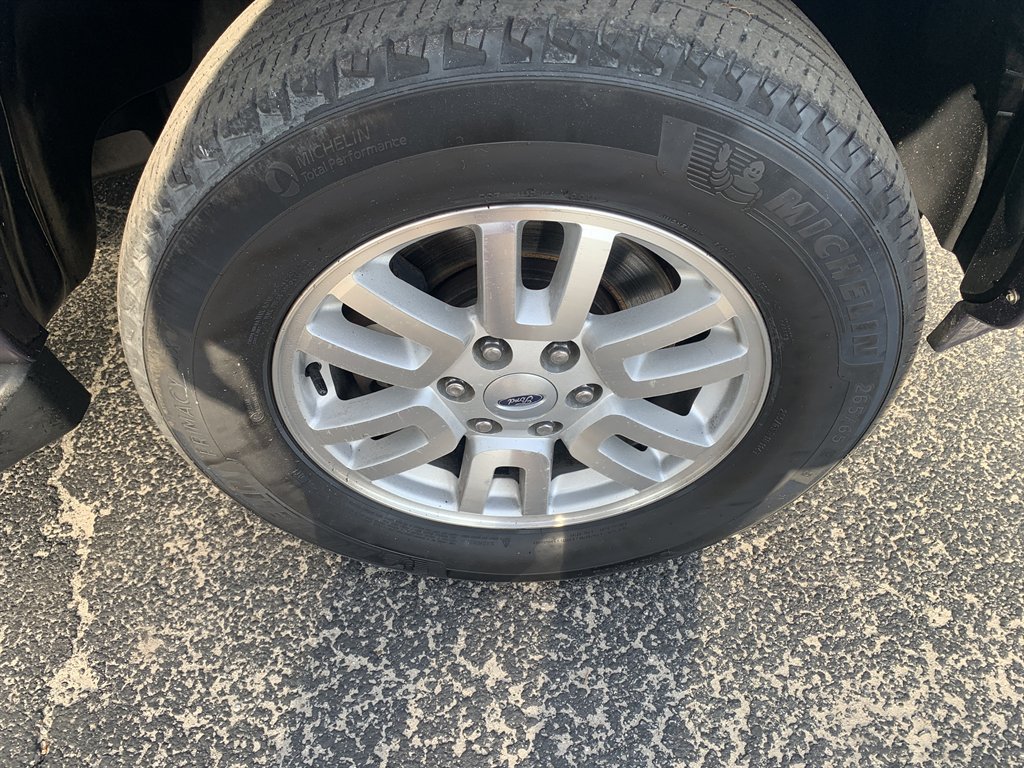 2013 Ford Expedition - $6,995