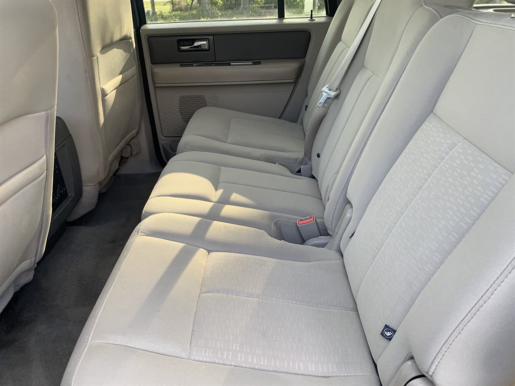 2013 Ford Expedition - $6,995