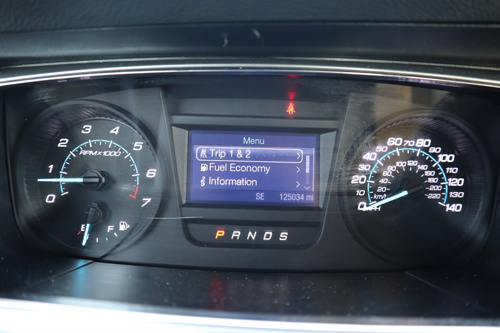 2013 Ford Taurus SEL photo