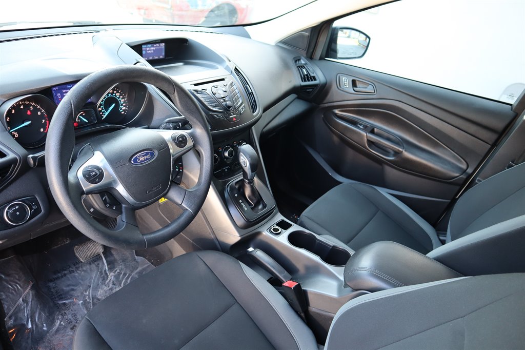 2013 Ford Escape S photo