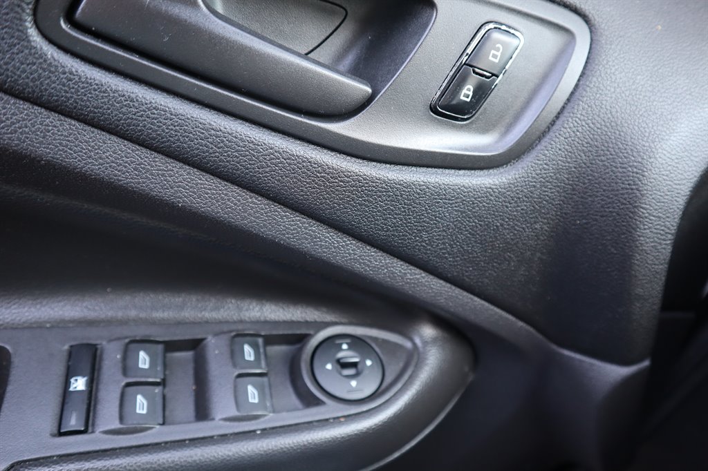 2013 Ford Escape S photo