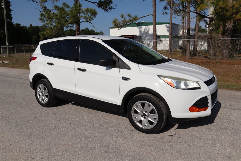 2013 Ford Escape S photo