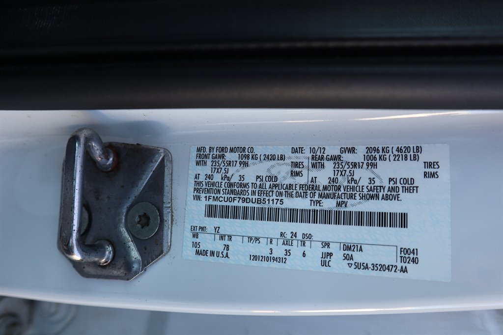 2013 Ford Escape S photo