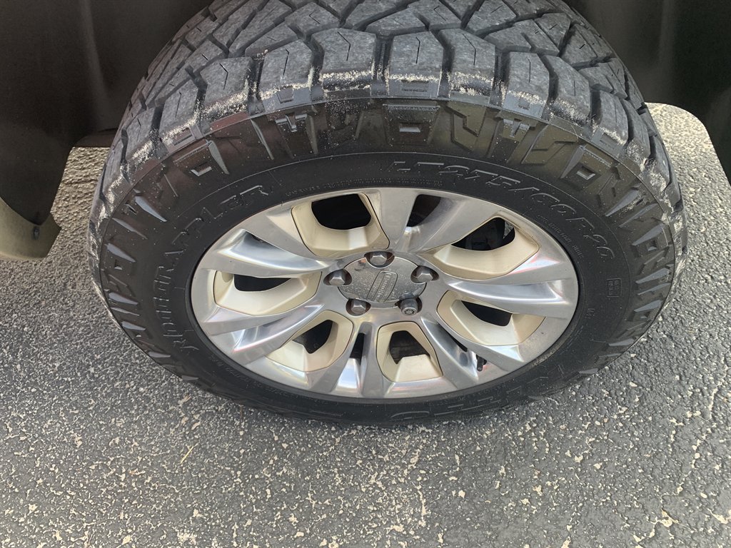 2014 Ram 1500 - $14,995