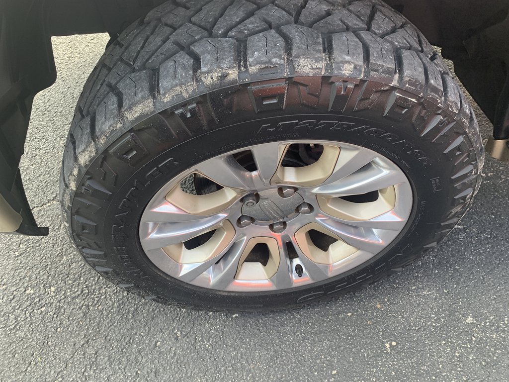 2014 Ram 1500 - $14,995