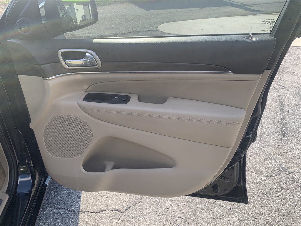 2015 Jeep Cherokee - $8,995