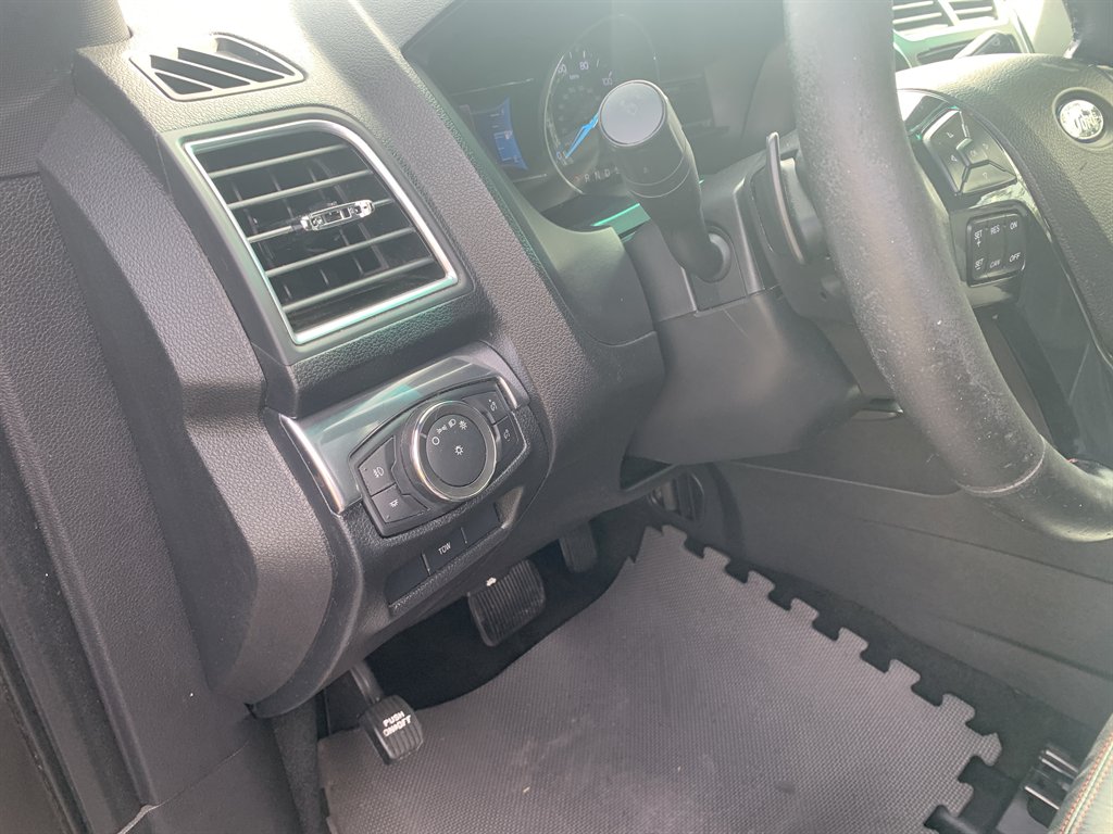 2016 Ford Explorer - $10,595