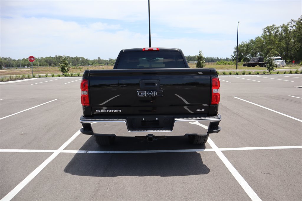 2016 GMC Sierra 1500 SLE photo