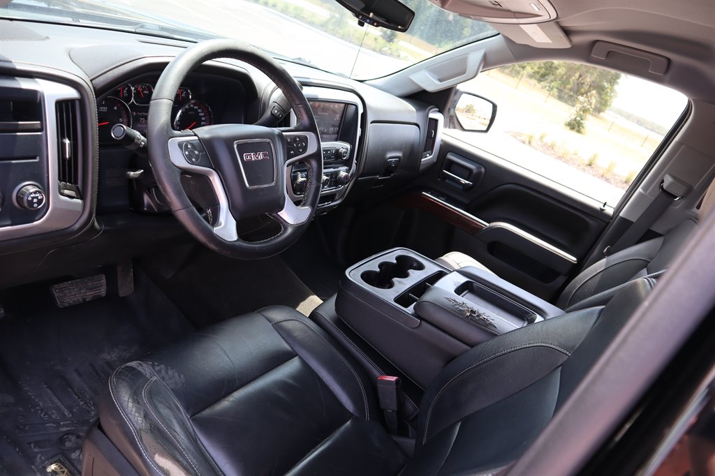 2016 GMC Sierra 1500 SLE photo