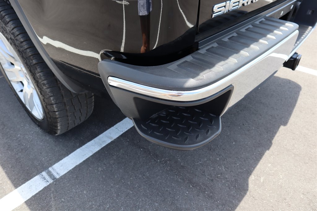 2016 GMC Sierra 1500 SLE photo