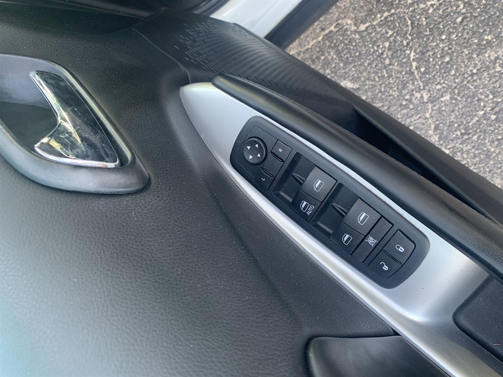 2017 Dodge Journey - $7,995