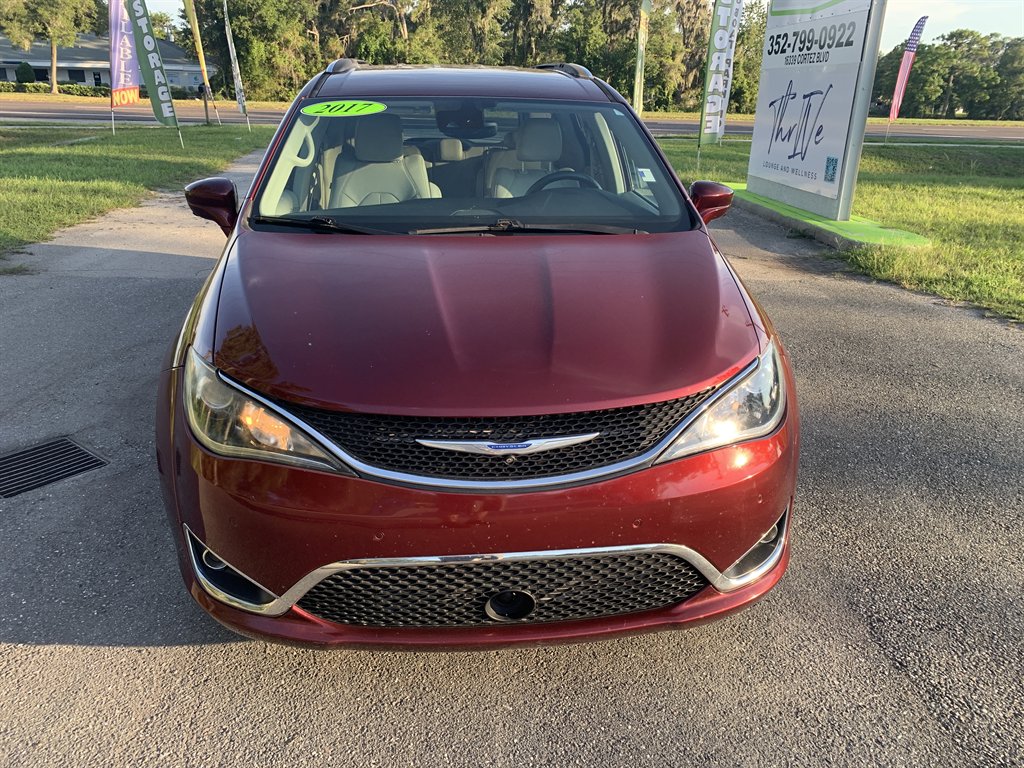 2018 Chrysler Pacifica - $10,595