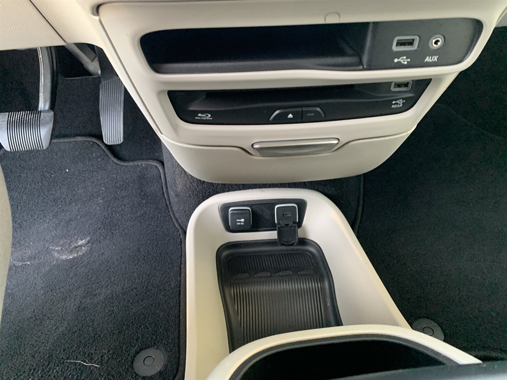 2018 Chrysler Pacifica - $10,595