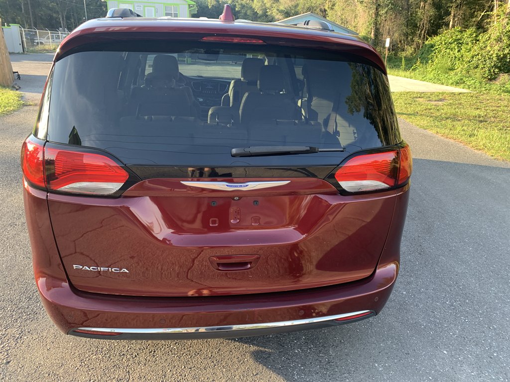 2018 Chrysler Pacifica - $10,595