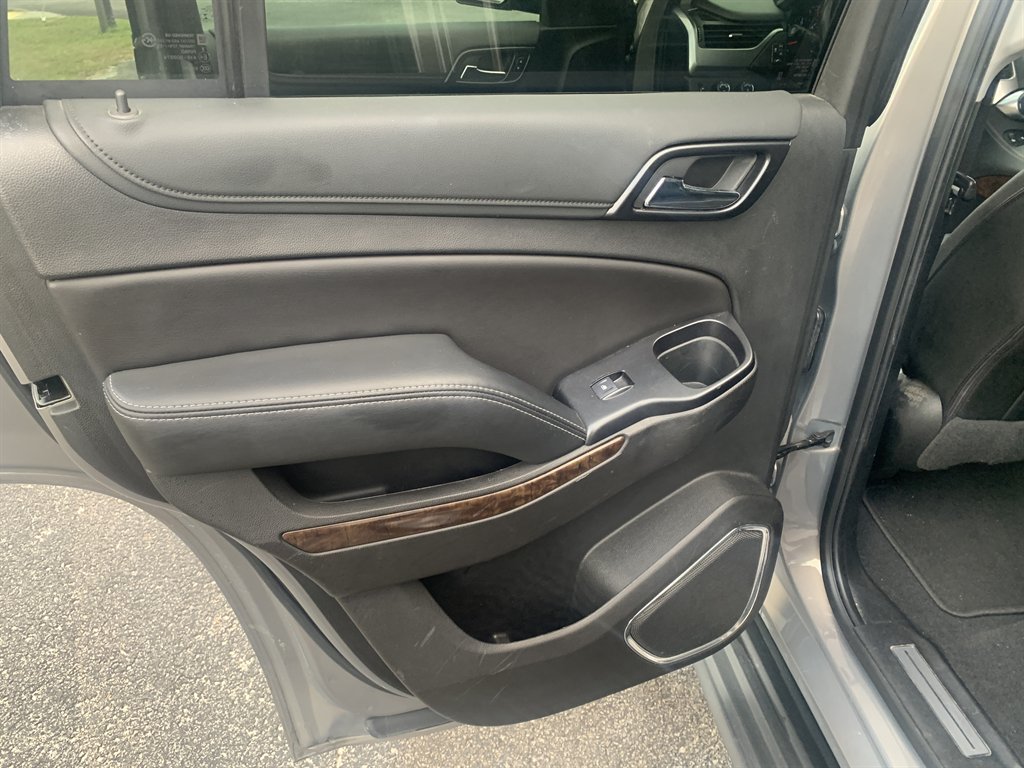 2019 Chevrolet Tahoe - $17,995
