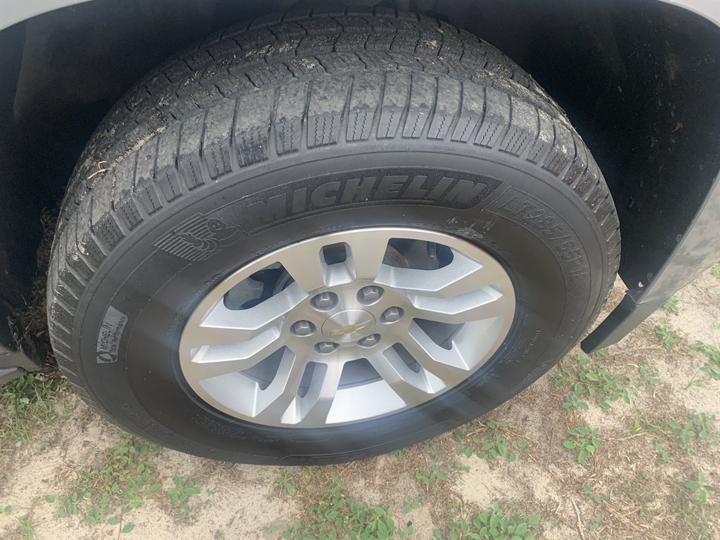 2019 Chevrolet Tahoe - $17,995