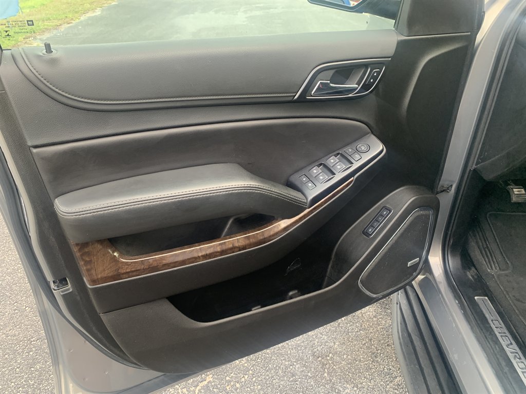 2019 Chevrolet Tahoe - $17,995