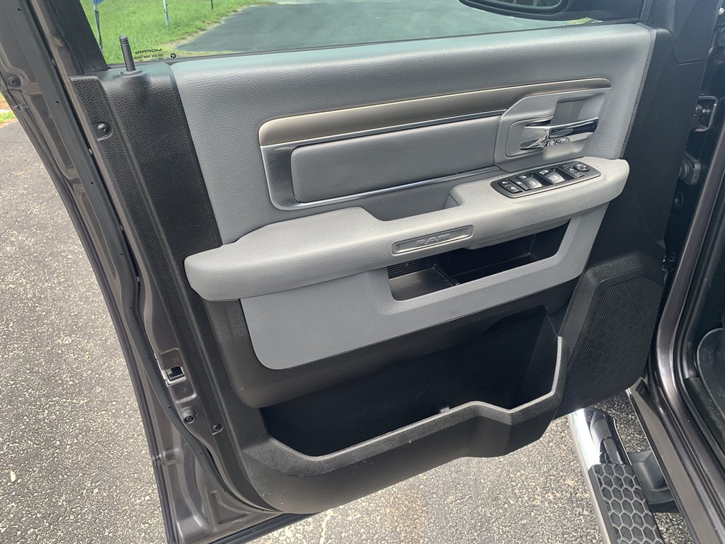 2019 Ram 1500 - $18,995