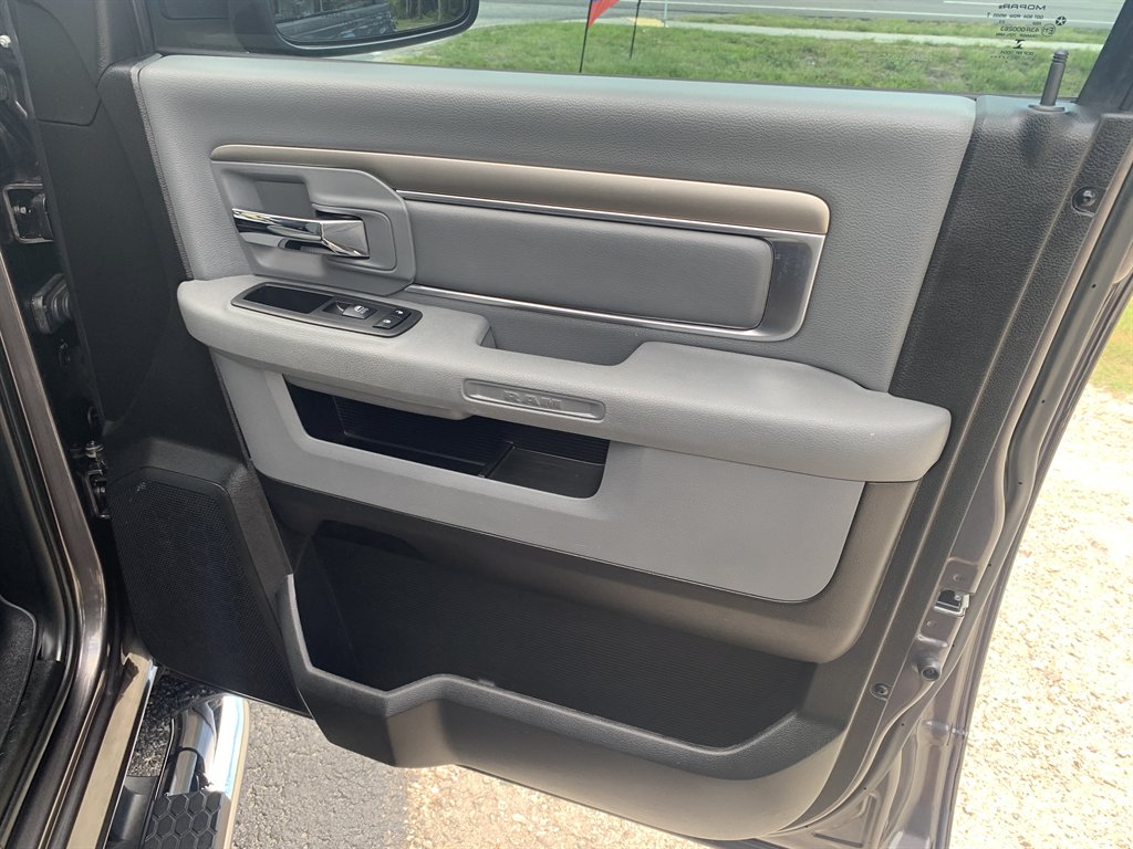 2019 Ram 1500 - $18,995