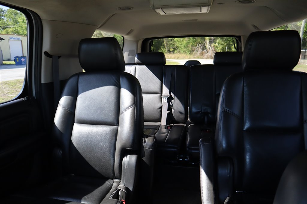 2011 GMC Yukon XL Denali photo