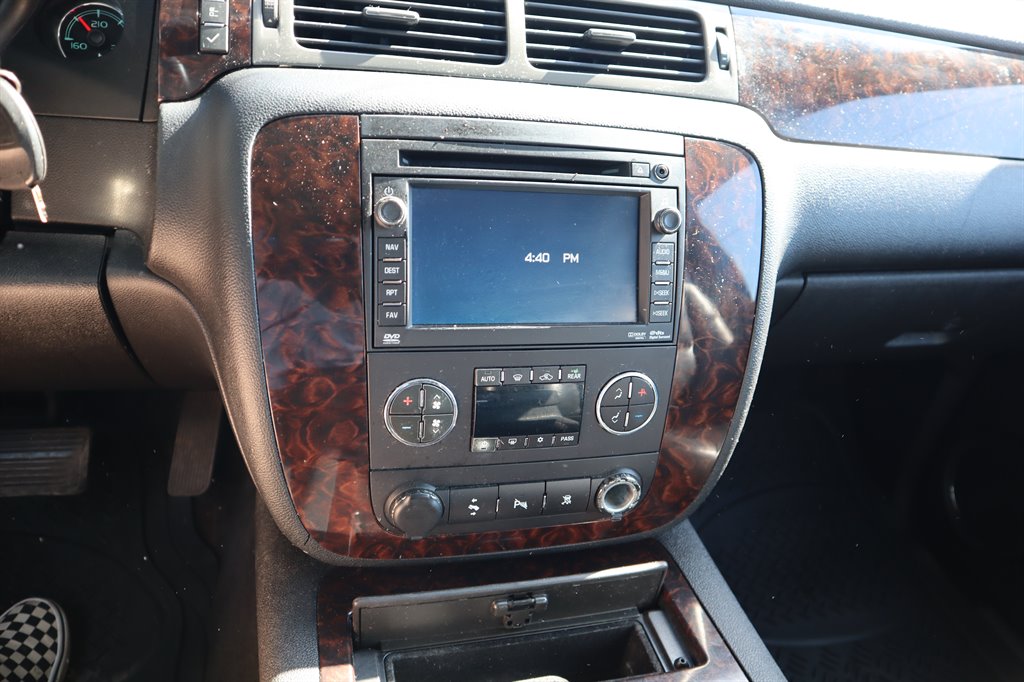 2011 GMC Yukon XL Denali photo