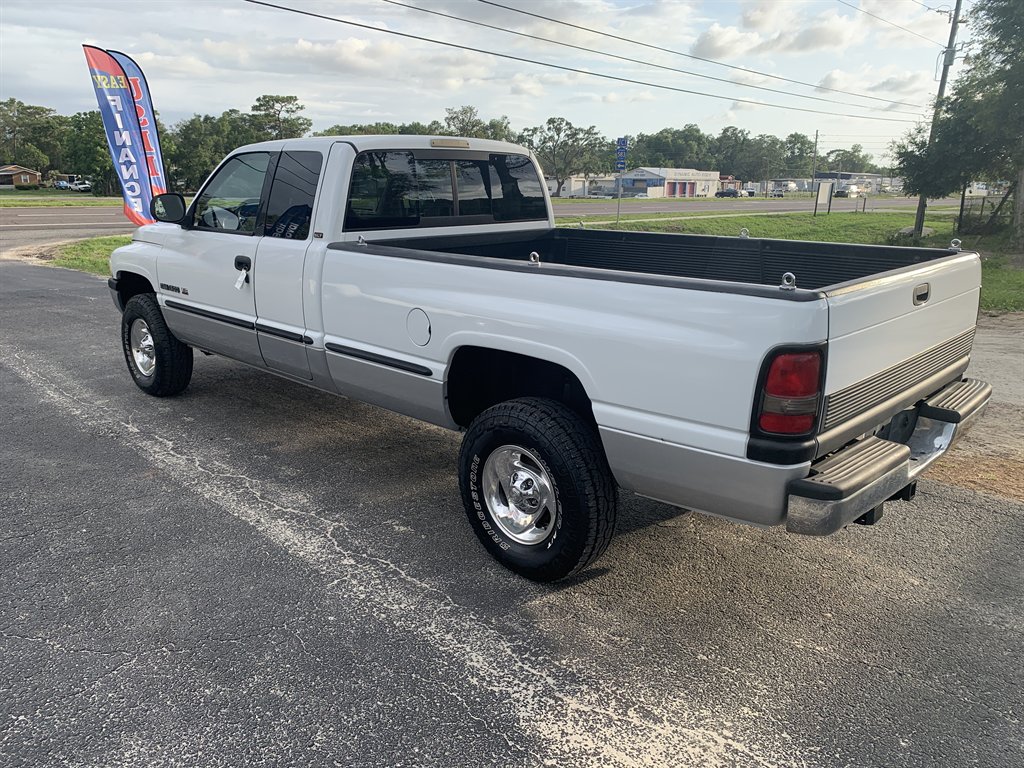 1998 Dodge RAM 1500 - $9,898