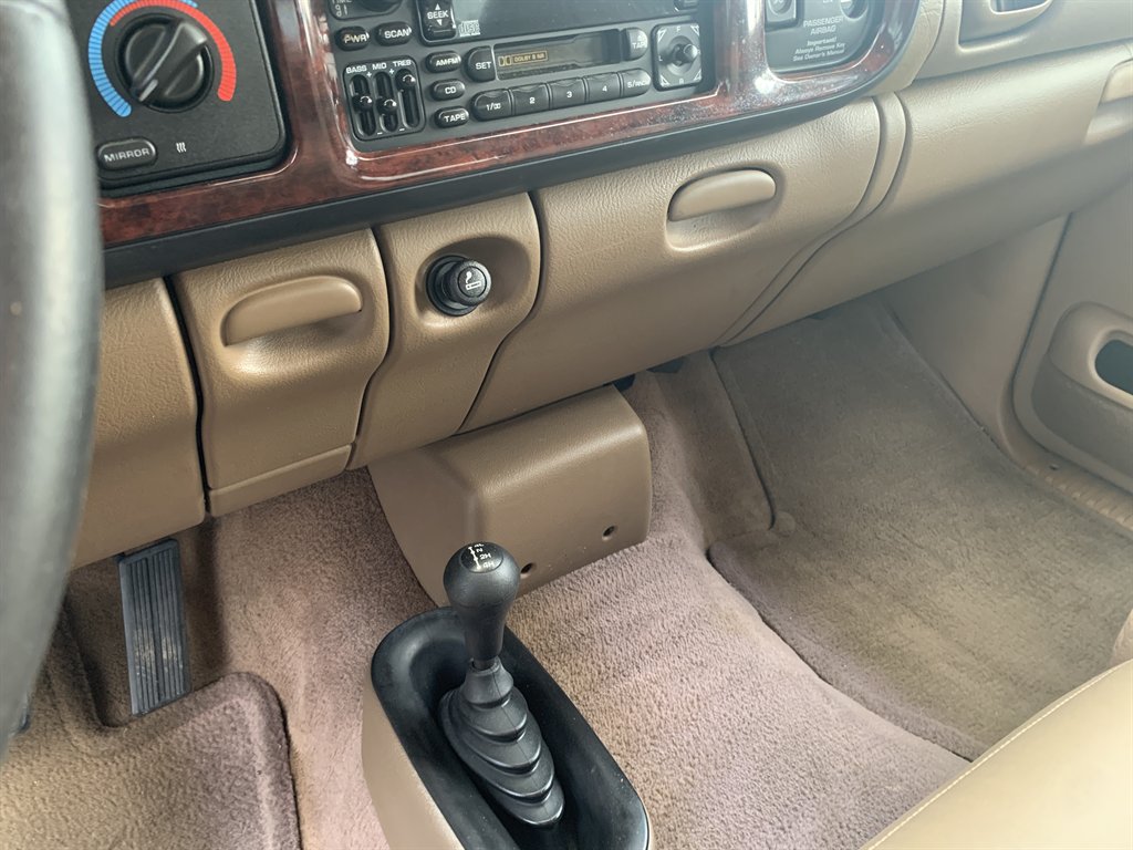 1998 Dodge RAM 1500 - $9,898