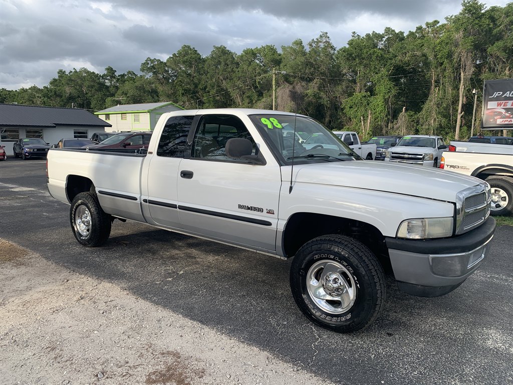 1998 Dodge RAM 1500 - $9,898