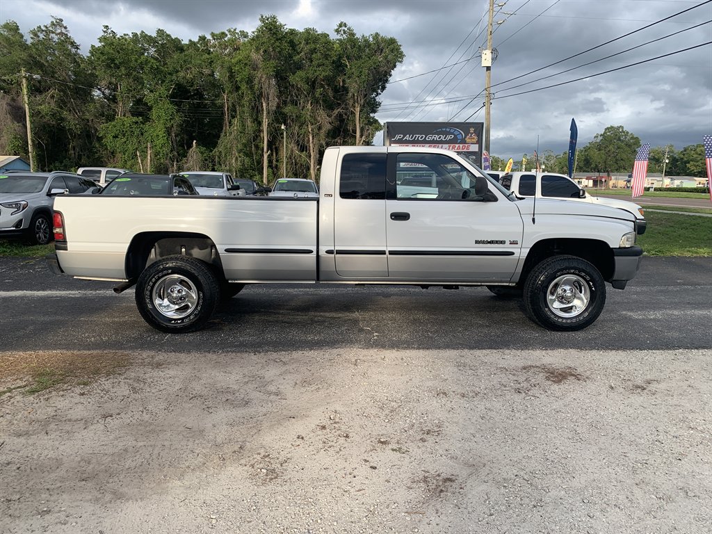 1998 Dodge RAM 1500 - $9,898