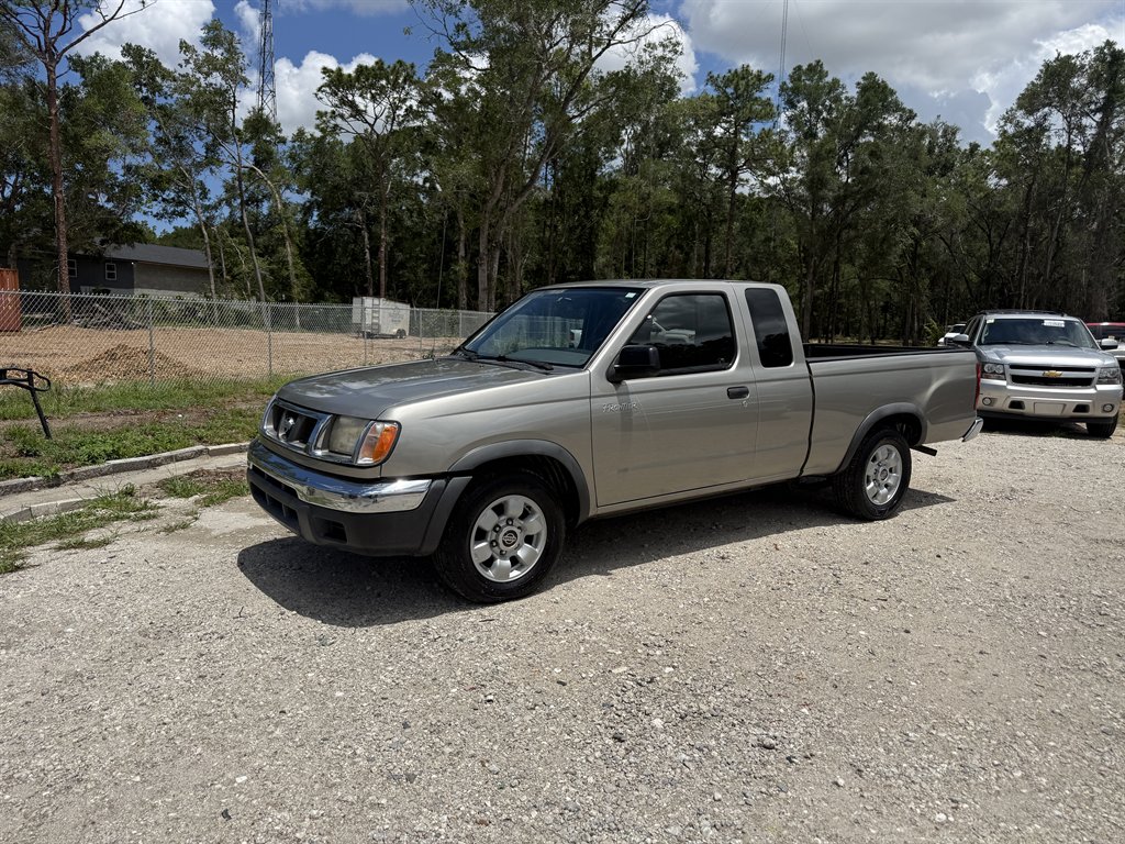 Brown (Beige) 2000 Nissan Frontier 2 Dr XE Extended Cab SB Pickup Truck Rear-Wheel Drive 5-Speed Manual
