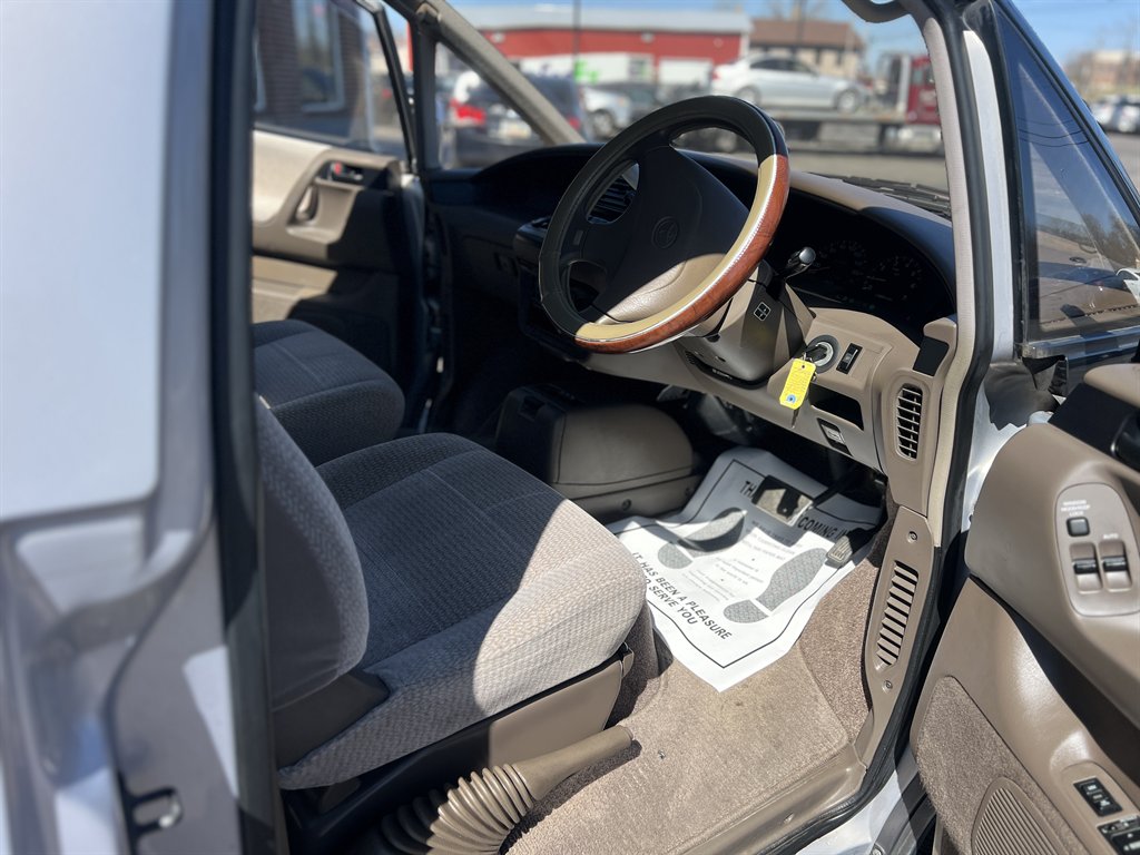 1993 Toyota Emina Minivan - $9,495