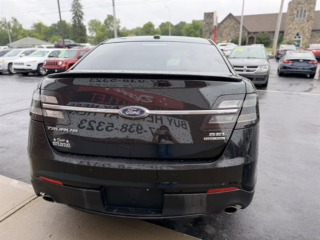 2014 Ford Taurus