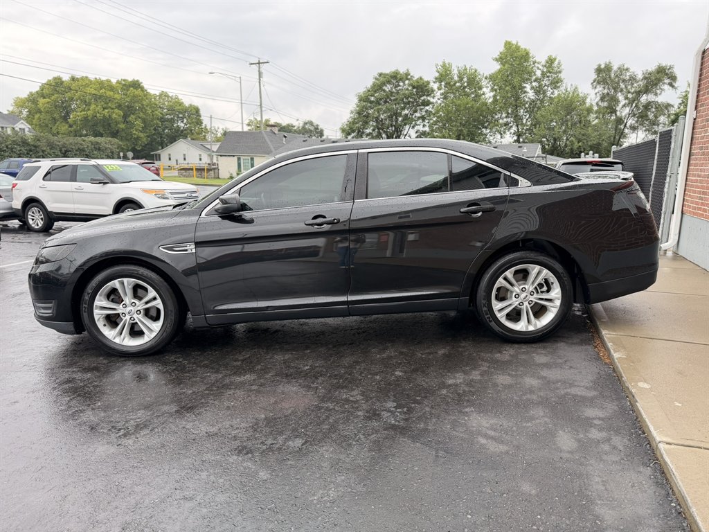 2014 Ford Taurus