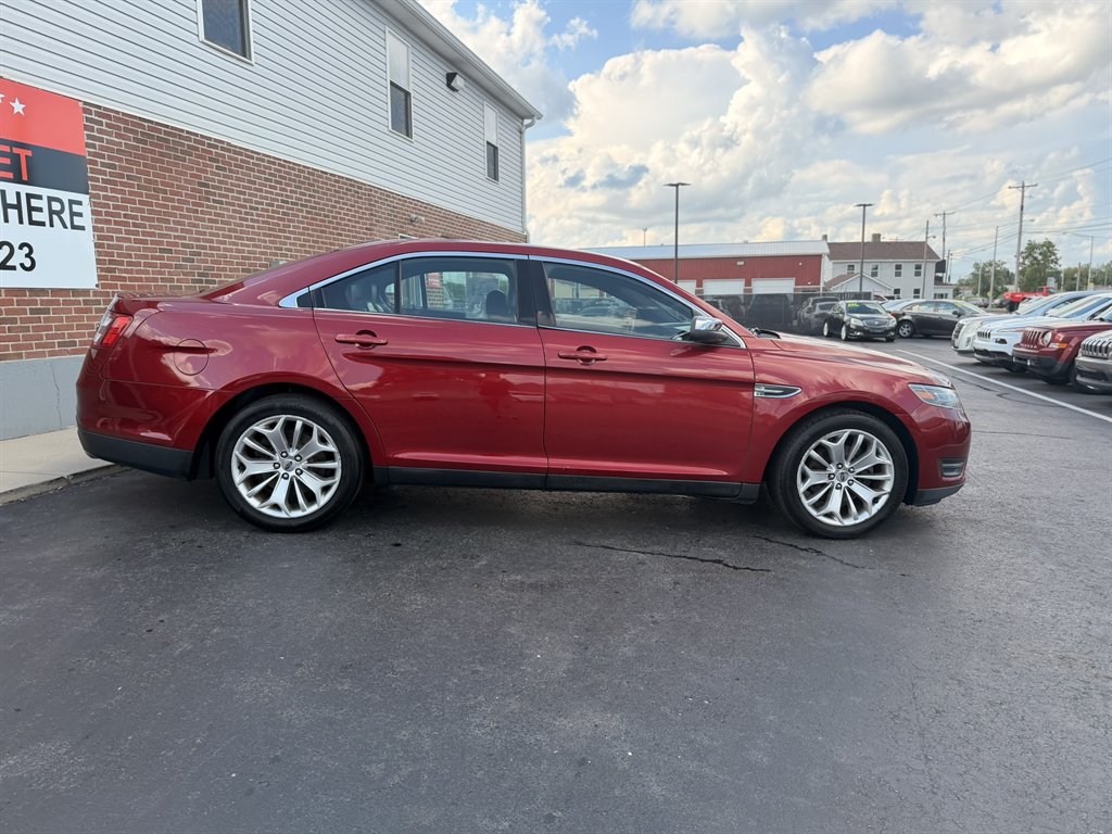 2018 Ford Taurus