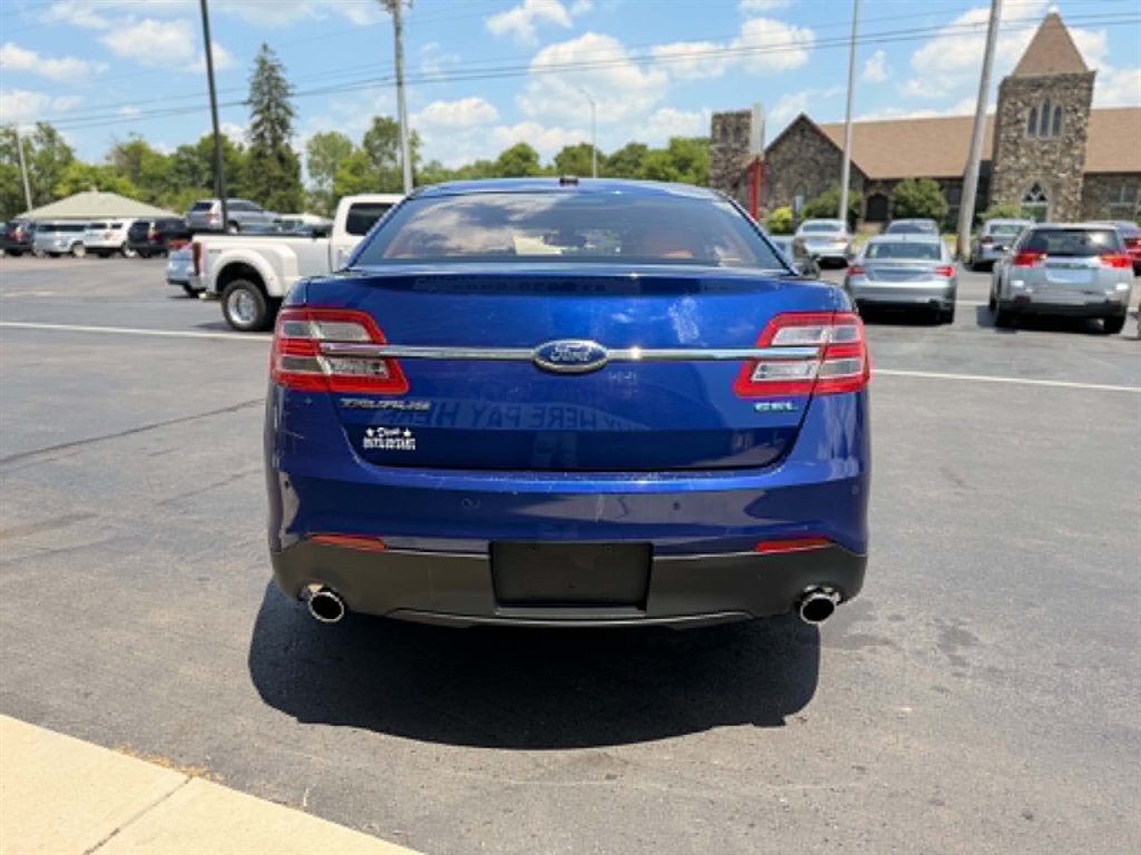 2013 Ford Taurus