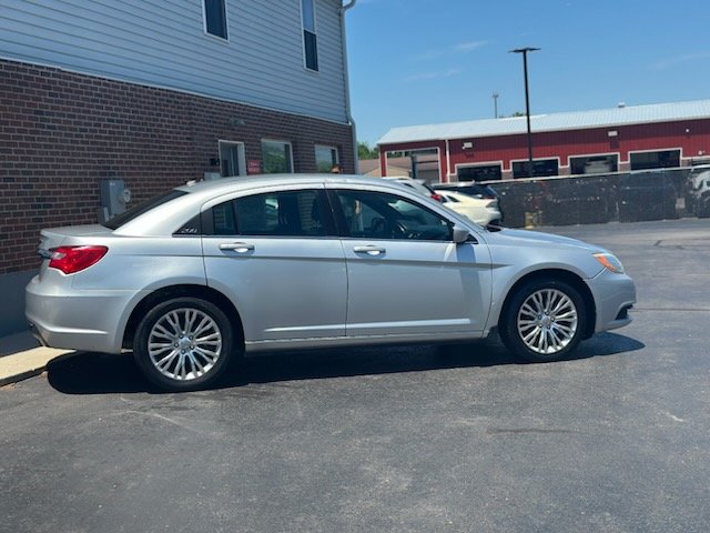 2012 Chrysler 200