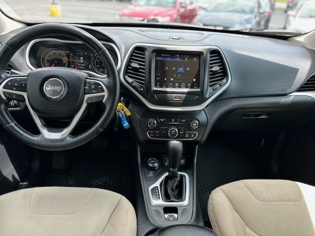 2016 Jeep Cherokee