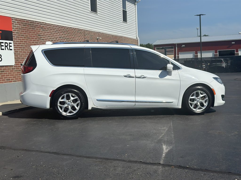 2017 Chrysler Pacifica