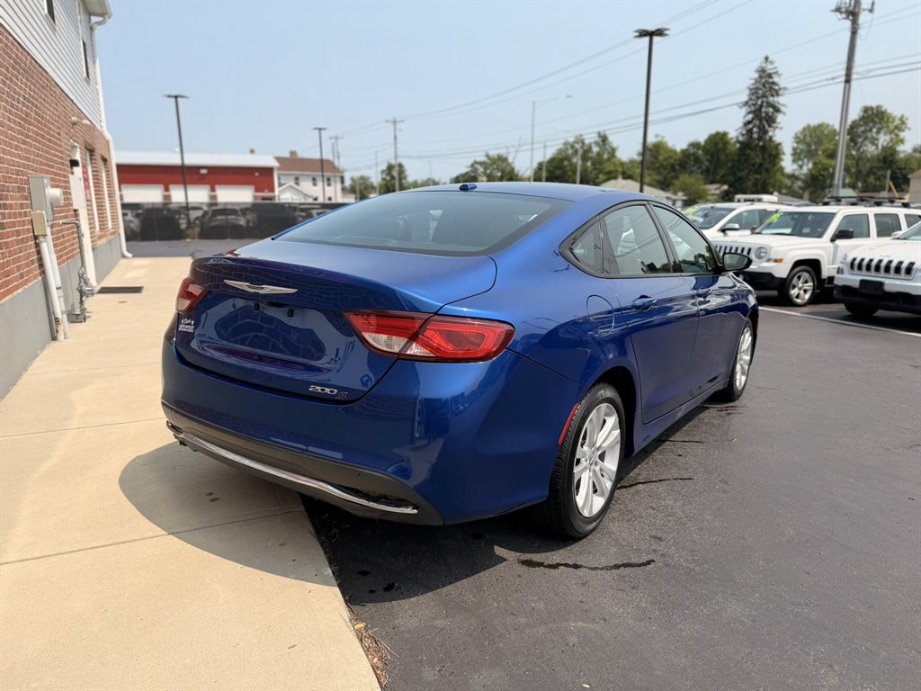2015 Chrysler 200