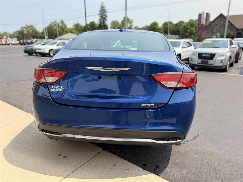 2015 Chrysler 200