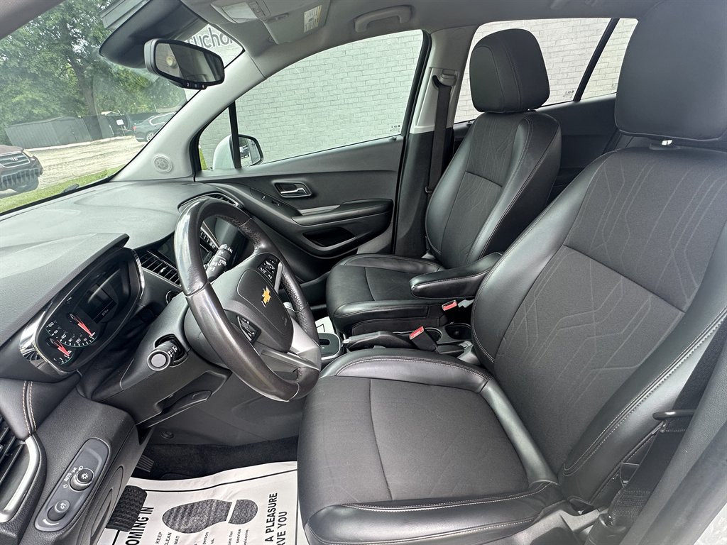2022 Chevrolet Trax - $17,900